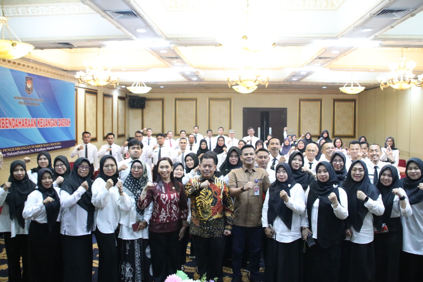 BPSDM Kemendagri Resmi Tutup Dua Diklat Strategis untuk Tingkatkan Kapasitas ASN Daerah