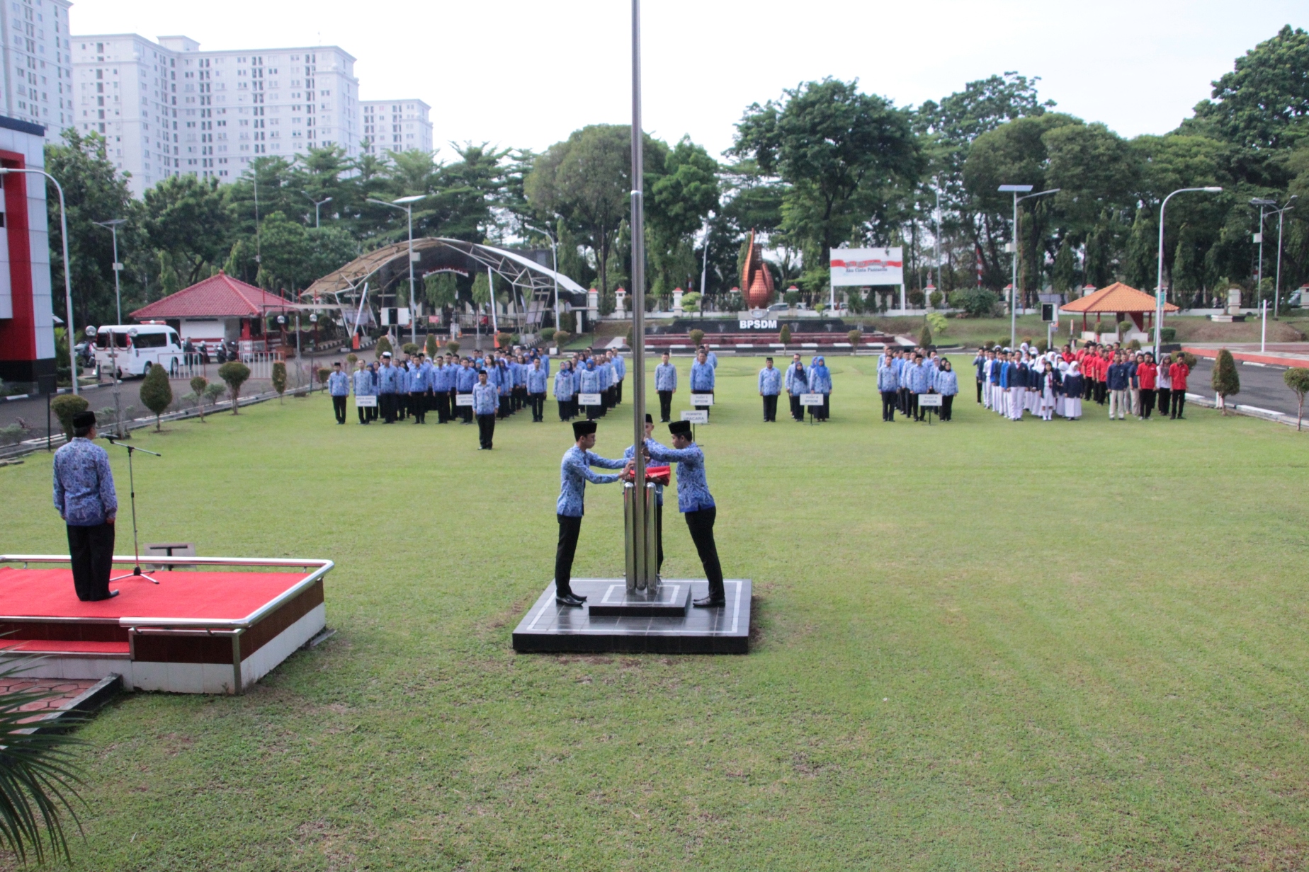 UPACARA PERINGATAN HARI PAHLAWAN KE-73 , SENIN 12-NOVEMBER-2018