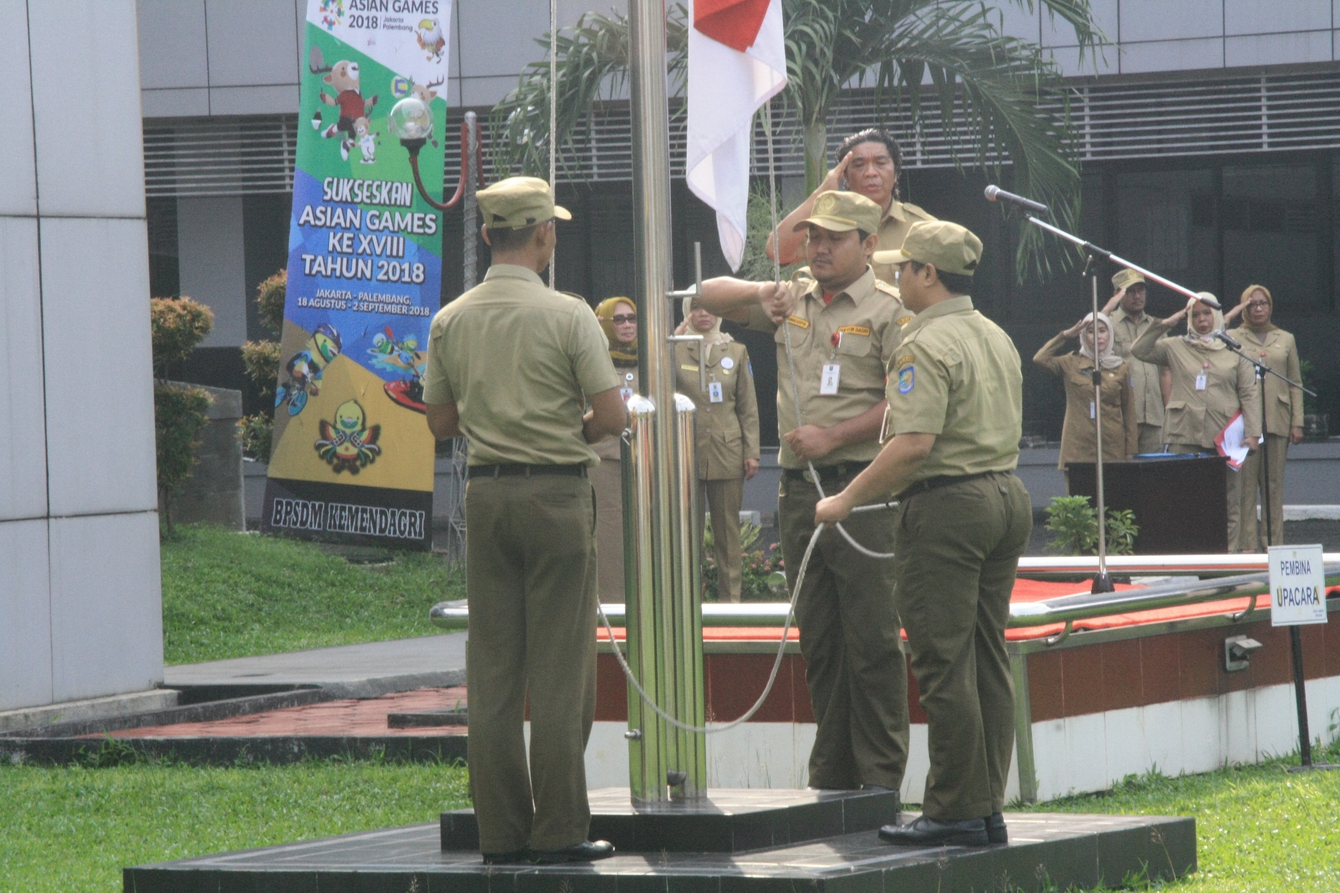 Upacara Bendera Senin, 28 - 05 - 2018