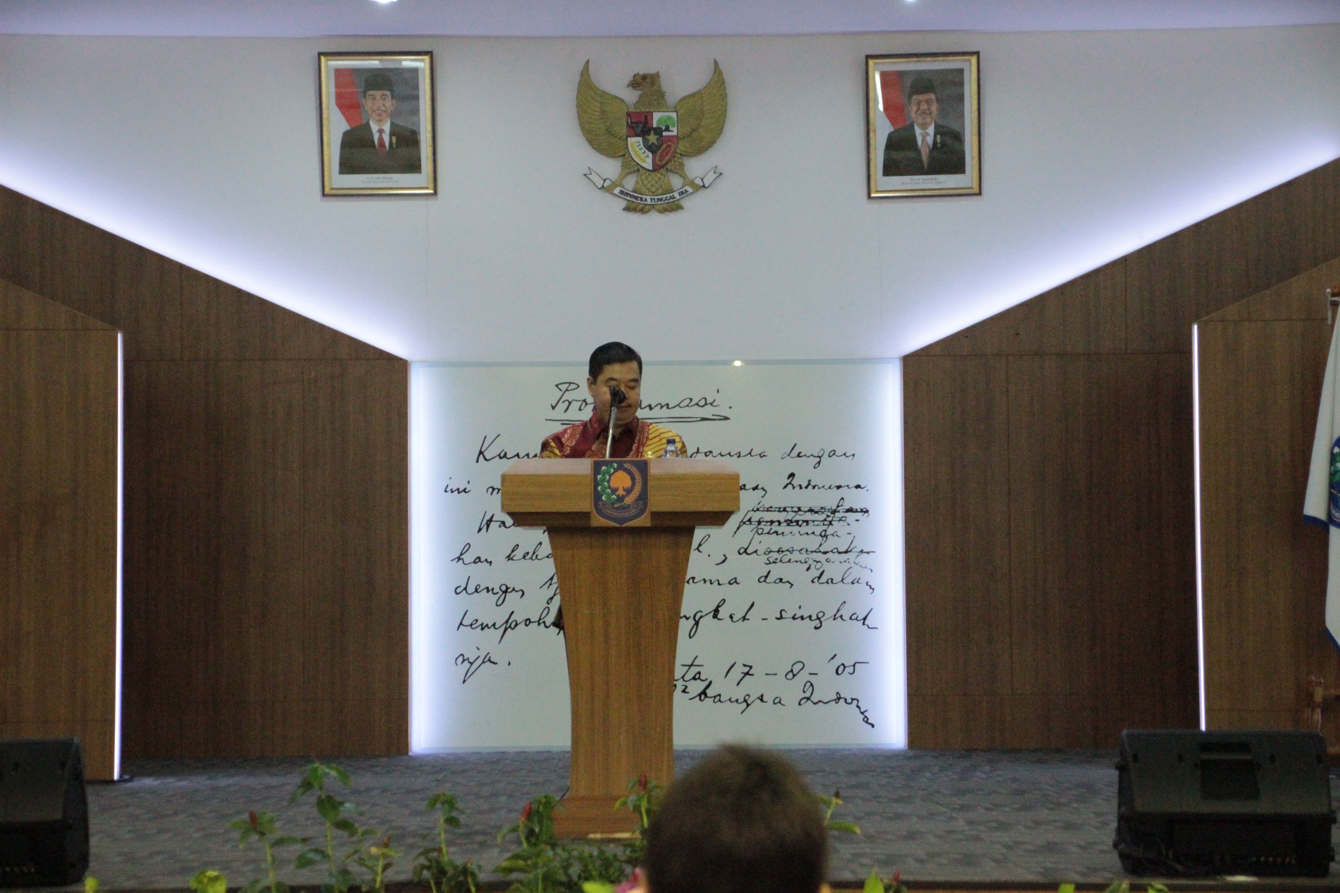 PEMBEKALAN KEPEMIMPINAN BAGI KEPALA DAERAH BUPATI DAN WAKIL BUPATI