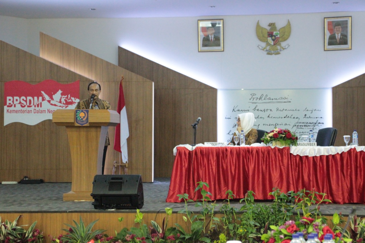 PEMBEKALAN KEPEMIMPINAN BAGI KEPALA DAERAH BUPATI DAN WAKIL BUPATI HARI KE - 2