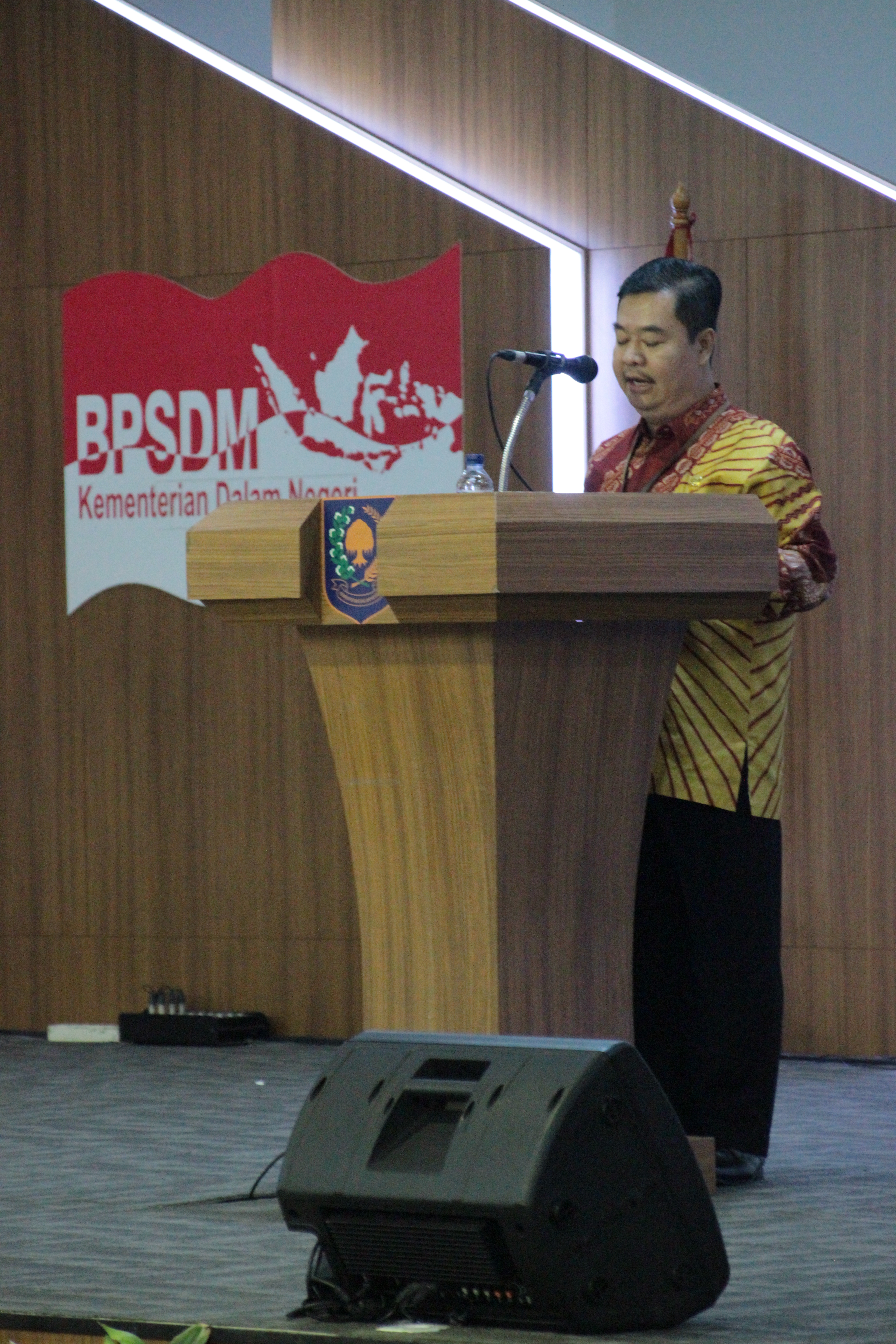 PEMBEKALAN KEPEMIMPINAN BAGI KEPALA DAERAH BUPATI DAN WAKIL BUPATI