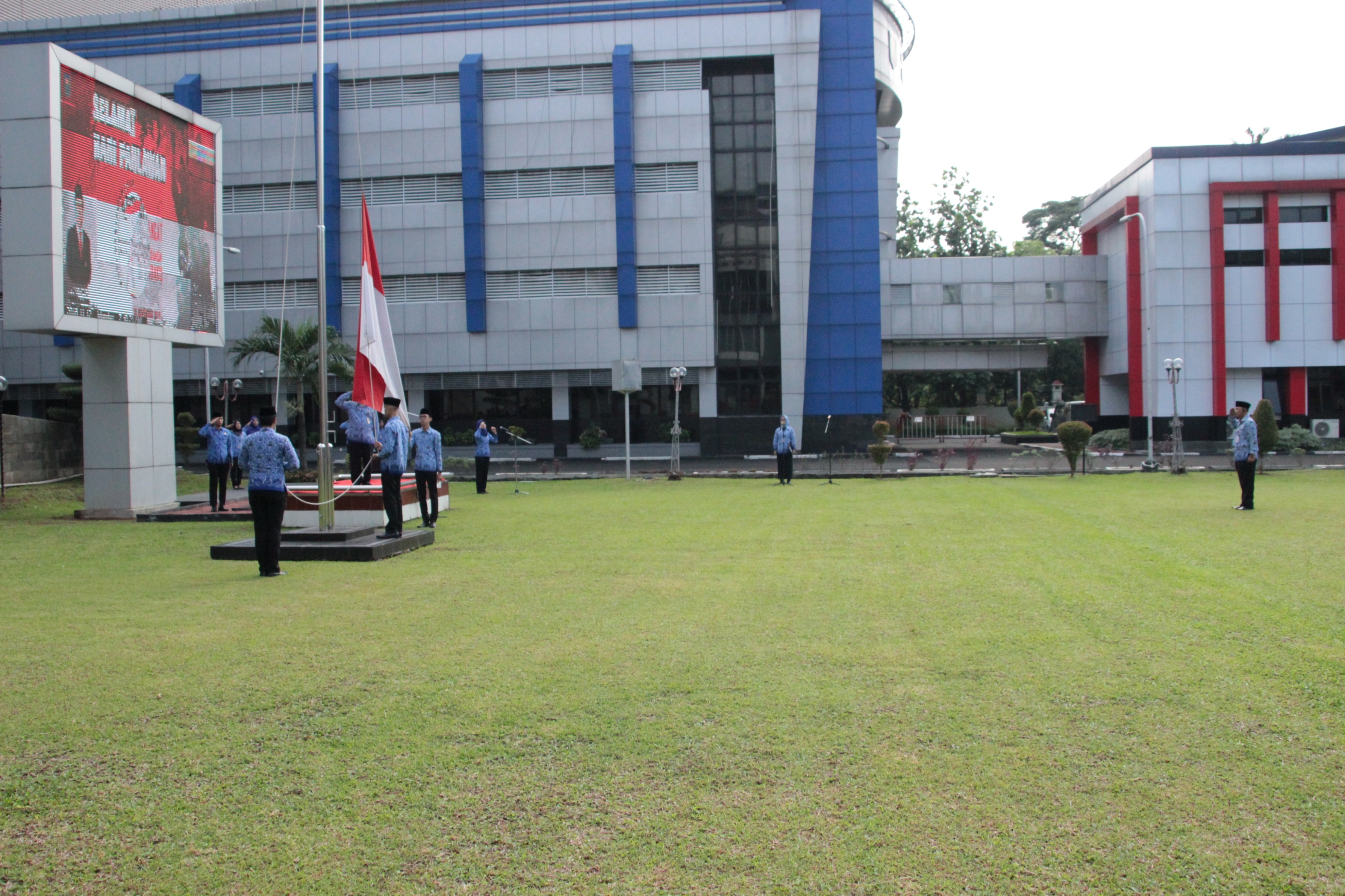 UPACARA PERINGATAN HARI PAHLAWAN KE-73 , SENIN 12-NOVEMBER-2018