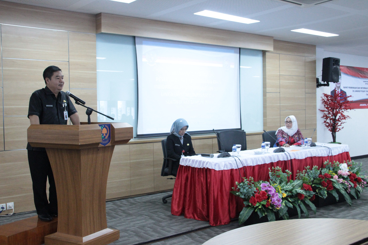 PEMBUKAAN OLEH BAPAK DRS. H. TEGUH SETYABUDI, M.PD PADA RAPAT PEMBINAAN DAN INFORMASI PENGEMBANGAN SUMBER DAYA MANUSIA LINGKUP STANDARISASI DAN SERTIFIKASI TAHUN 2019 