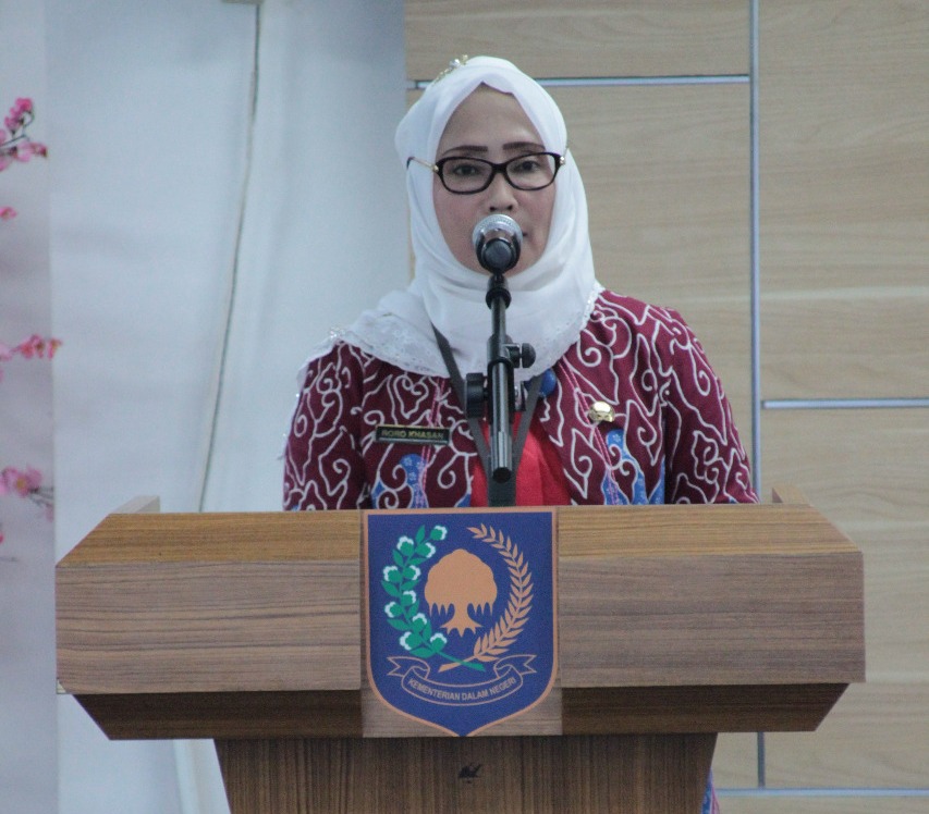 SAMBUTAN OLEH IBU DR. DRA ROCHAYATI BASRA, M.PD SELAKU KEPALA PUSAT STANDARISASI DAN SERTIFIKASI PADA PEMBUKAAN RAPAT PEMBINAAN DAN INFORMASI PENGEMBANGAN SUMBER DAYA MANUSIA LINGKUP STANDARISASI DAN SERTIFIKASI TAHUN 2019 