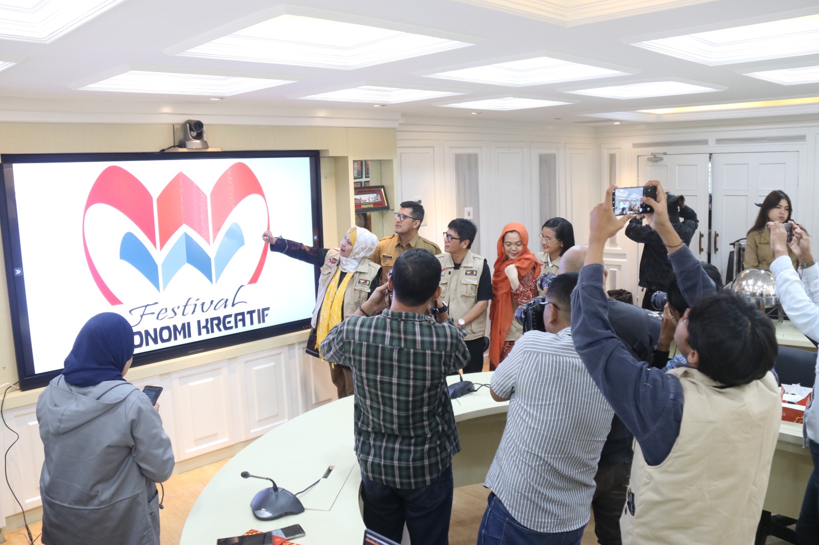 BPSDM Kemendagri Mendukung Wara Wiri Festival Ekonomi Kreatif untuk Promosi Hasil Karya Anak Bangsa