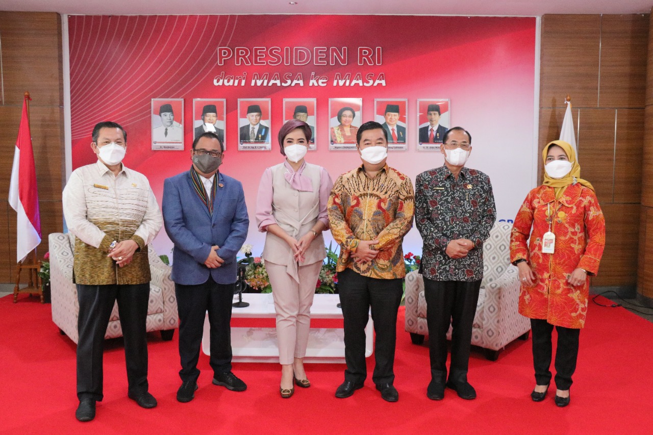 Podcast Bikin Bangga Indonesia kali ini mengangkat tema BIROKRASI DI ERA REVOLUSI INDUSTRI 4.0. 