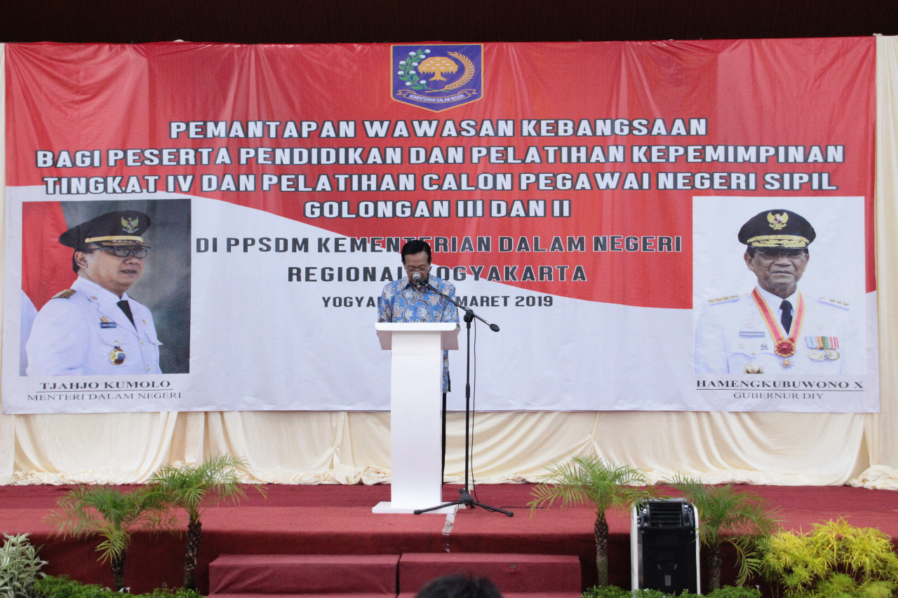  Gubernur DIY: “Saya mengandaikan peran CPNS dengan metafora Rumpun Bambu.” DALAM ACARA DIKLATSAR CPNS DAN DIKLAT PIM IV