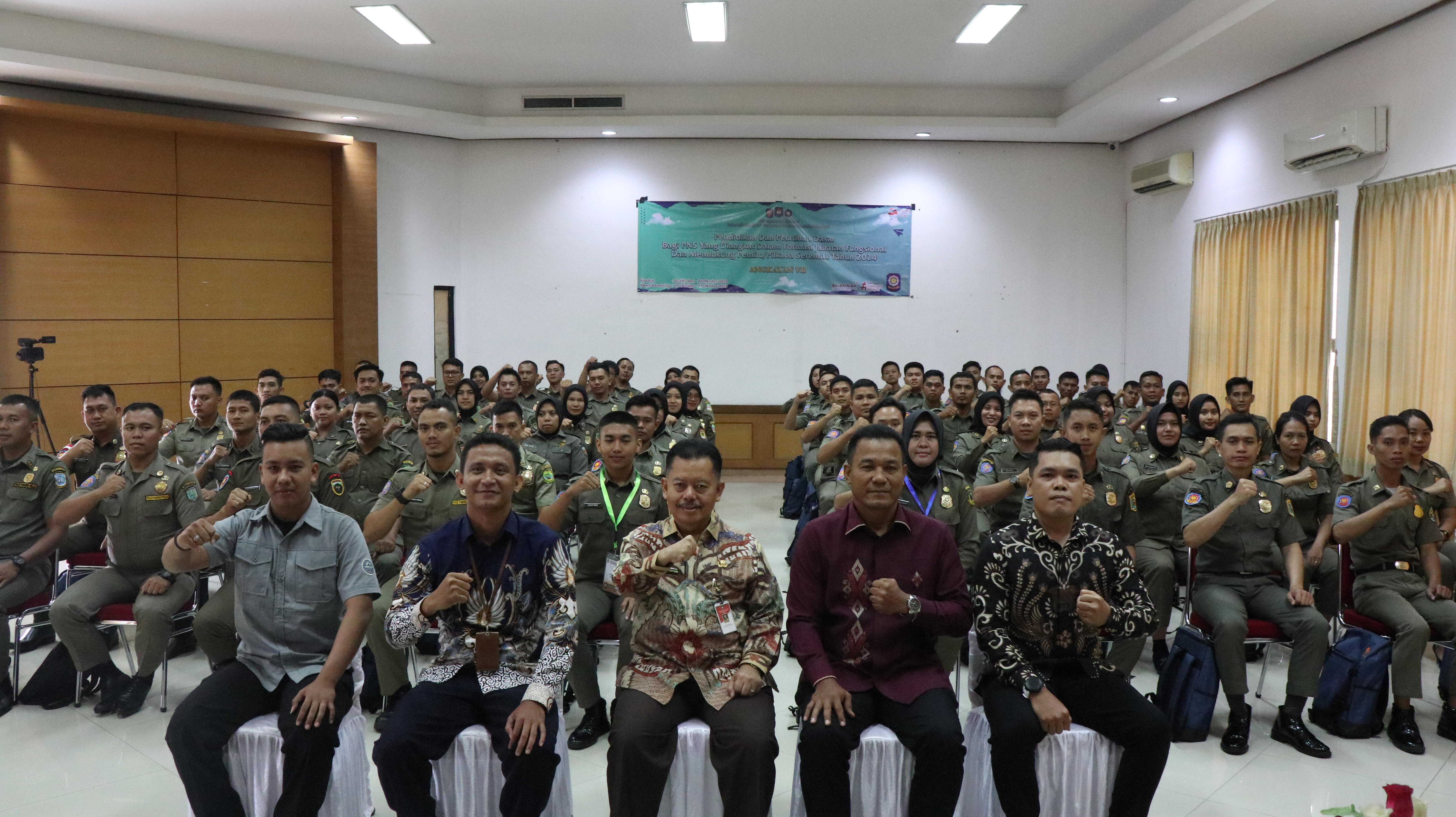 Siapkan SDM Satpol PP Berkualitas: Pembukaan Diklat Satpol PP Mendukung Pemilu/Pilkada 2024