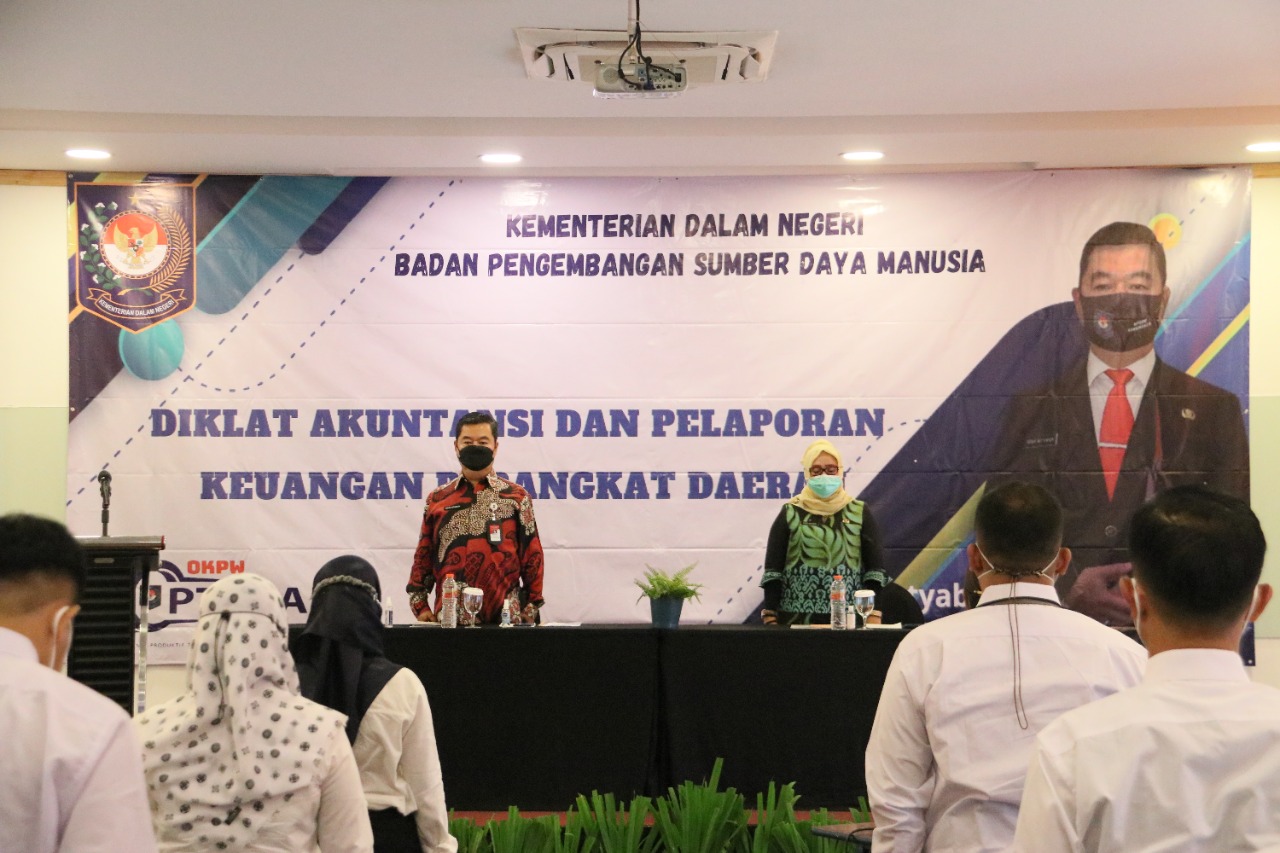 BPSDM KEMENDAGRI BERI PELATIHAN BAGI ASN DALAM MENYUSUN LAPORAN KEUANGAN PEMERINTAH DAERAH 