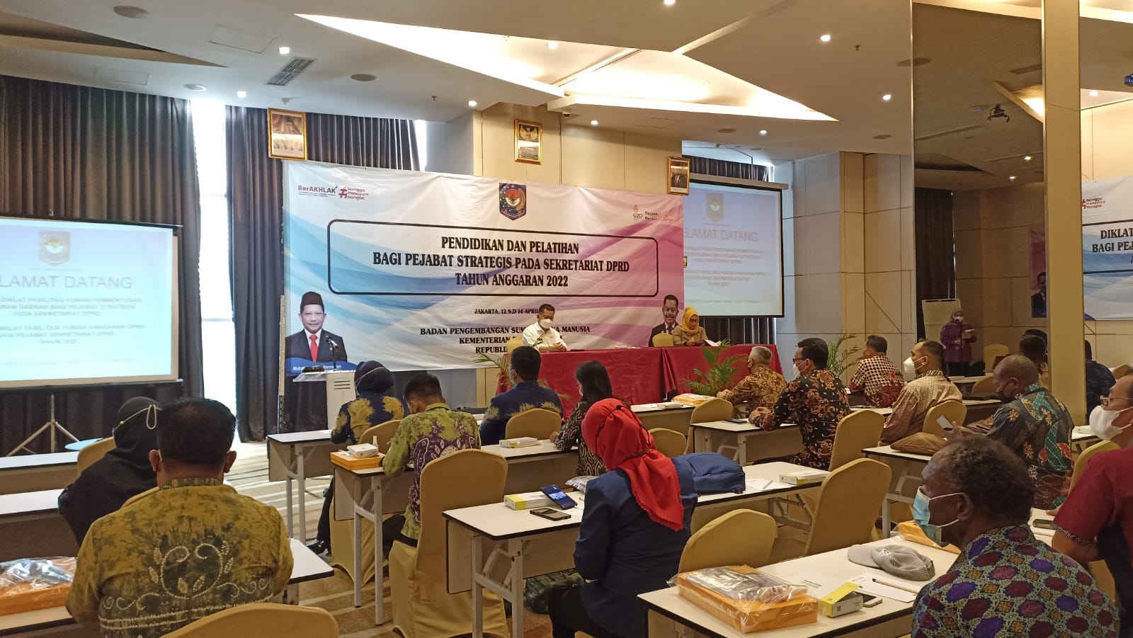 BPSDM KEMENDAGRI GELAR FASILITASI FUNGSI ANGGARAN DAN FASILITASI FUNGSI PEMBENTUKAN PERATURAN DAERAH DI LINGKUNGAN SEKRETARIAT DPRD TAHUN 2022 