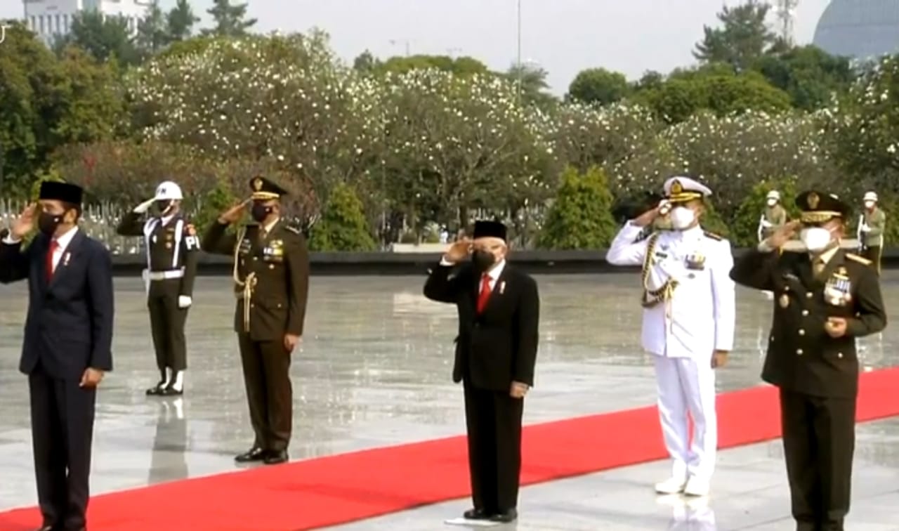 Presiden Jokowi menjadi Inspektur Upacara Ziarah Nasional dalam Rangka Peringanta Hari Pahlawan