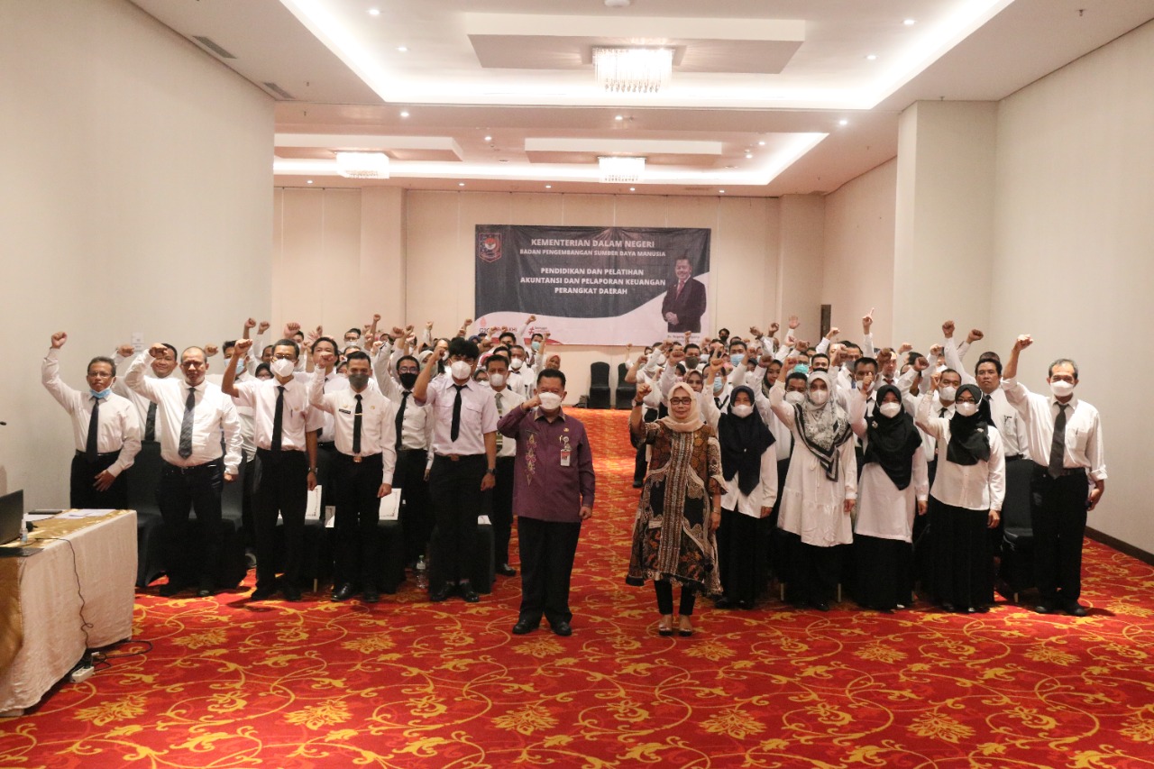Kepala BPSDM Kemendagri Ingatkan Pemda Efektifkan Pengelolaan Laporan Keuangan Daerah dan Penatausahaan Pengelolaan Barang Milik Daerah