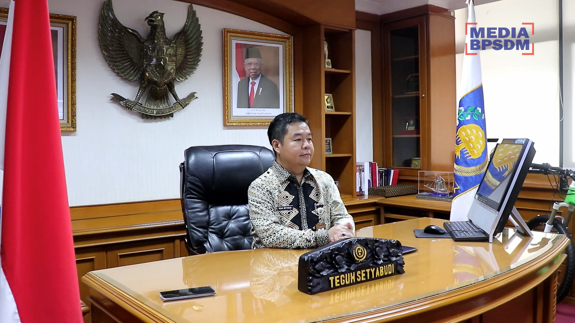 PESAN BAPAK KEPALA BADAN KEPADA PESERTA LATSAR YANG BARU LULUS : KITA HARUS MELAYANI BUKAN DILAYANI