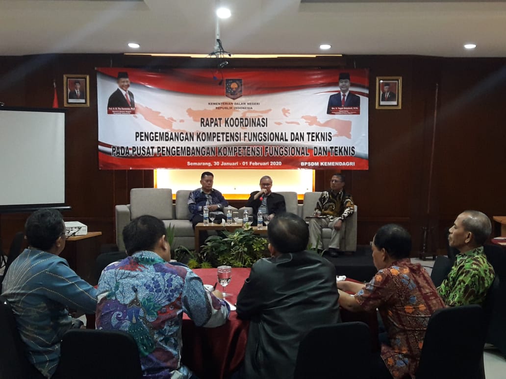 PEMBUKAAN RAPAT KOORDINASI  PENGEMBANGAN KOMPETENSI FUNGSIONAL DAN TEKNIS DI LINGKUNGAN KEMENTERIAN DALAM NEGERI TAHUN 2020