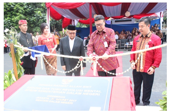 Mendagri Resmikan Gedung Revolusi Mental Center di BPSDM Kemendagri