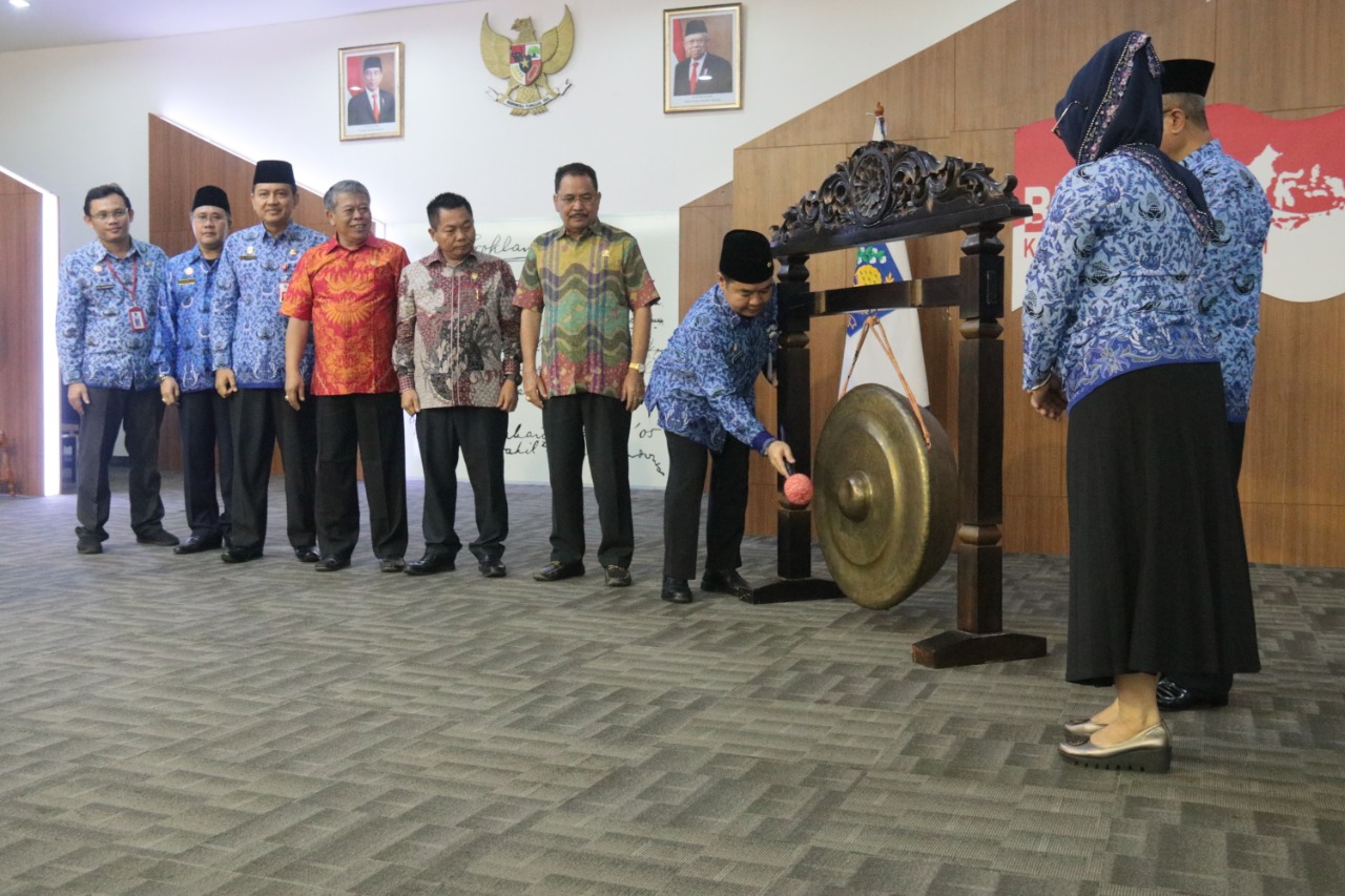 3 FUNGSI UTAMA DPRD | FUNGSI PEMBENTUKAN DAERAH, PENYUSUNAN ANGGARAN DAN PENGAWASAN