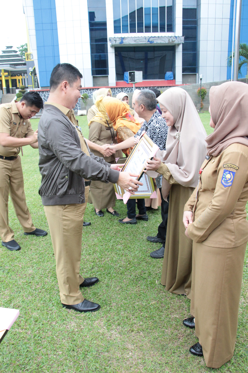 Upacara Bendera dan Purna Bhakti  Senin, 21 - 01 - 2019
